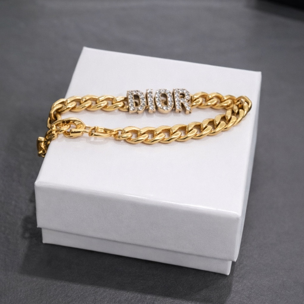 Christian Dior Gold Plated Crystal Logo Bracelet Curb Chain 6-8” Lobster Clasp - Picture 3 of 7